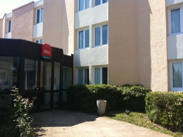 Ibis Rambouillet Hotel Exterior photo